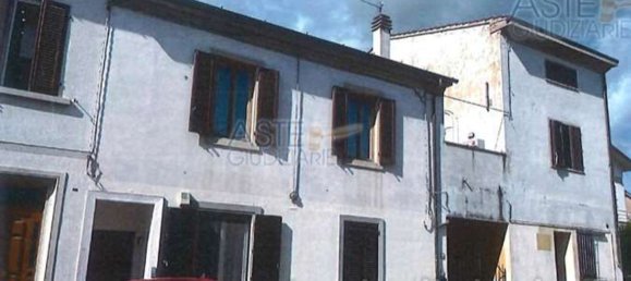 5-Zimmer Wohnung in Agliana, Italy, Nr. 40713 2