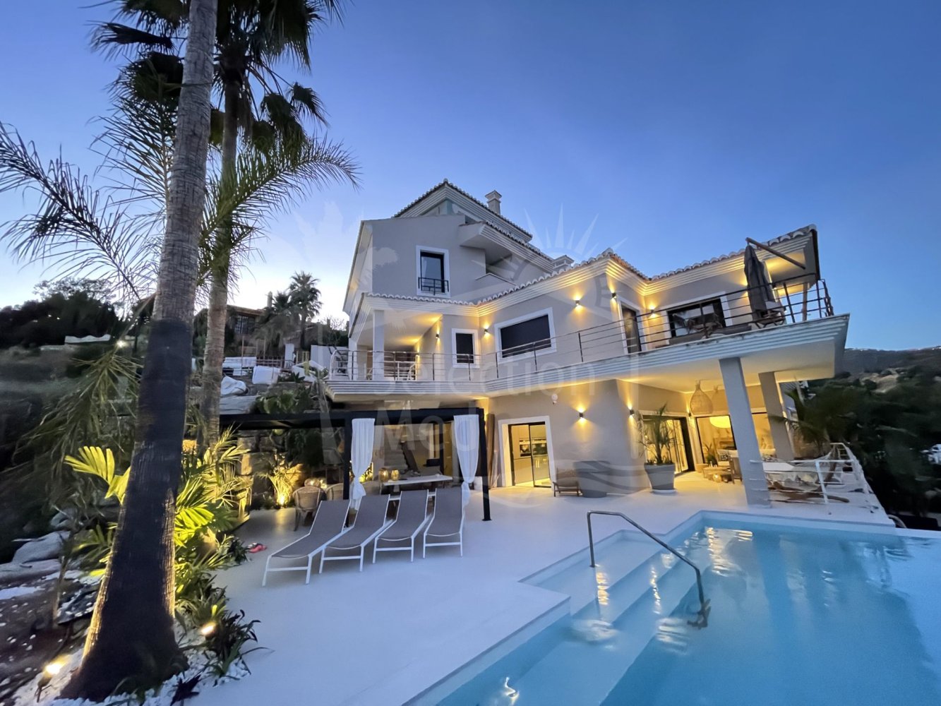 7 bedrooms Villa in Marbella, Spain No. 29873