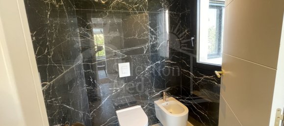 7 bedrooms Villa in Marbella, Spain No. 29873 25