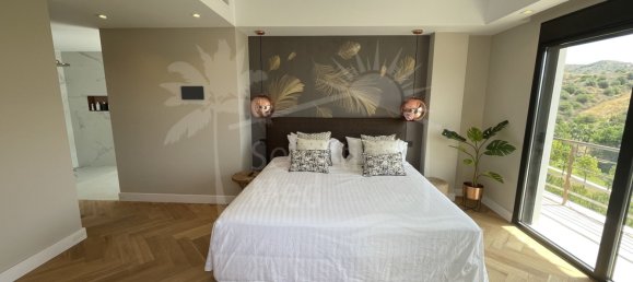 7 bedrooms Villa in Marbella, Spain No. 29873 14