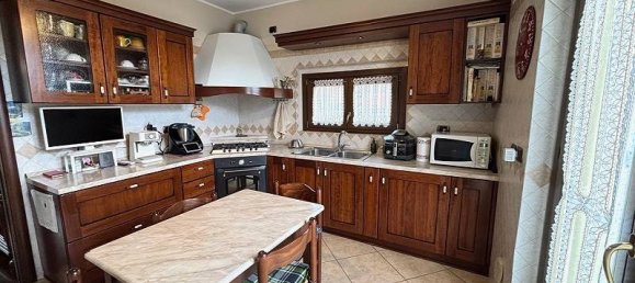 4 Schlafzimmer Villa in Pogliano Milanese, Italy, Nr. 327602 35