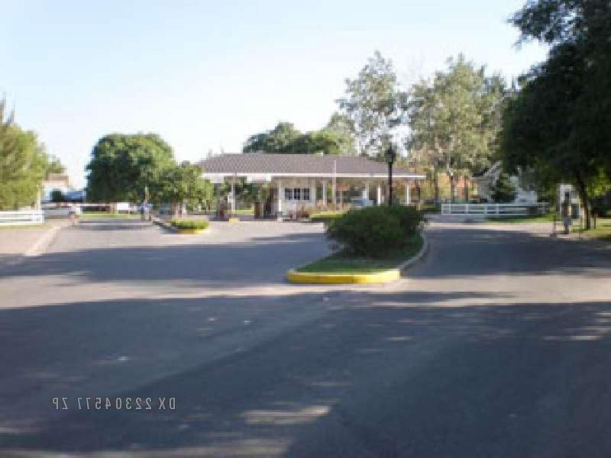  Land in Tigre, Argentina No. 111015