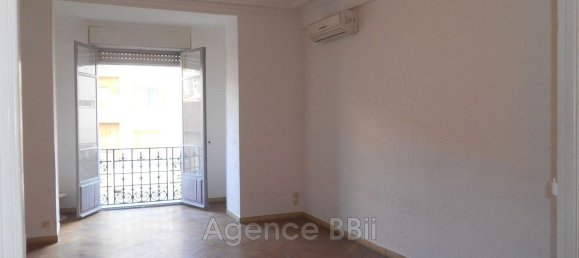 2 bedrooms Apartment in Nice, France No. 334817 11