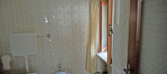 6 rooms House in Morfasso, Italy No. 20131 26