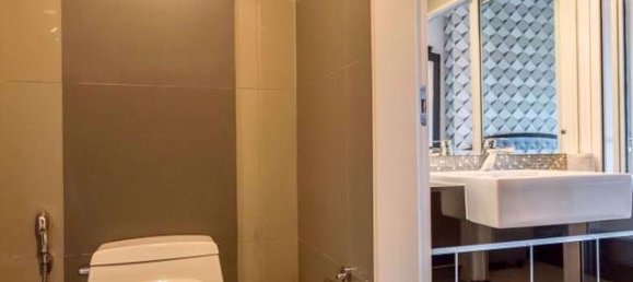 1 bedroom Condo in Khlong Toei, Thailand No. 9944 5