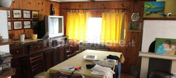 5 rooms Apartment in Lovere, Italy No. 64283 10