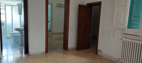 4غرفة شقة في Lecce, Italy رقم 305903 5