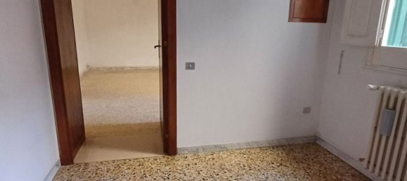 4غرفة شقة في Lecce, Italy رقم 305903 3