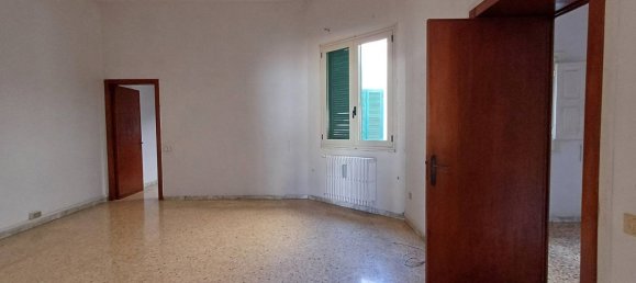 4غرفة شقة في Lecce, Italy رقم 305903 4