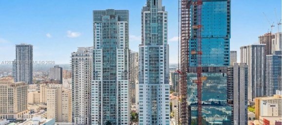 2 dormitorios propiedad comercial en alquiler en Miami, Miami-Dade, Florida, USA № 614959 3