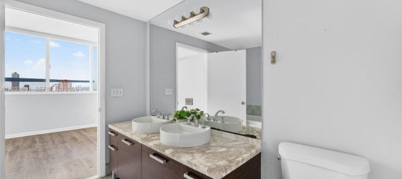 2 dormitorios propiedad comercial en alquiler en Miami, Miami-Dade, Florida, USA № 614959 14