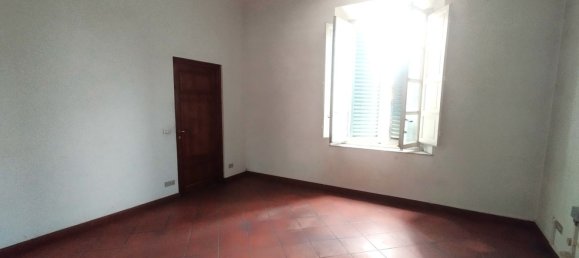 4غرفة شقة في Lucca, Italy رقم 78932 9