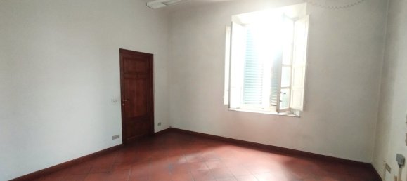 4غرفة شقة في Lucca, Italy رقم 78932 8