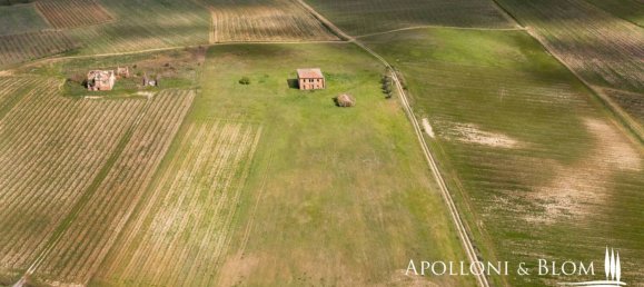 3 bedrooms House in Montepulciano, Italy No. 270935 39