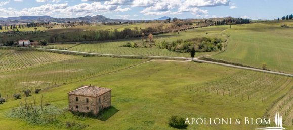 3 bedrooms House in Montepulciano, Italy No. 270935 36