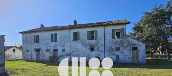 9 rooms House in Cesena, Italy No. 82060 6