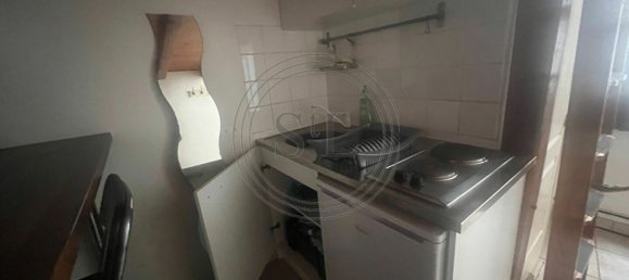 Studio in Versailles, France No. 347002 3