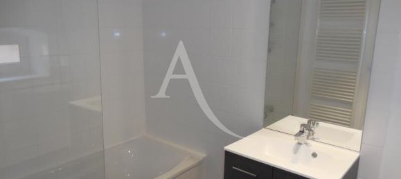 Gewerbliche Immobilie in Saint-Laurent-sur-Saone, France 356m², Nr. 185894 16