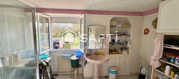 8 bedrooms House in Saint-Maixent-l'Ecole, France No. 108578 9