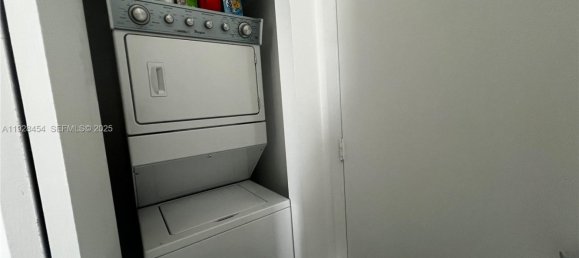 1 Schlafzimmer Gewerbliche Immobilien in Miami, USA, Nr. 614723 5