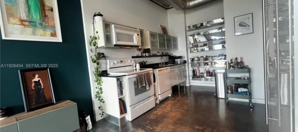 1 Schlafzimmer Gewerbliche Immobilien in Miami, USA, Nr. 614723 10