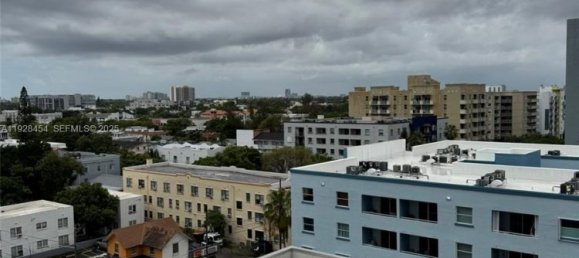 1 Schlafzimmer Gewerbliche Immobilien in Miami, USA, Nr. 614723 2