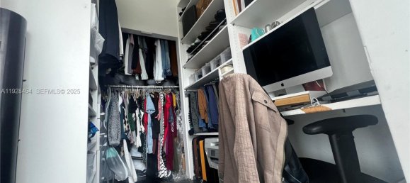 1 Schlafzimmer Gewerbliche Immobilien in Miami, USA, Nr. 614723 8