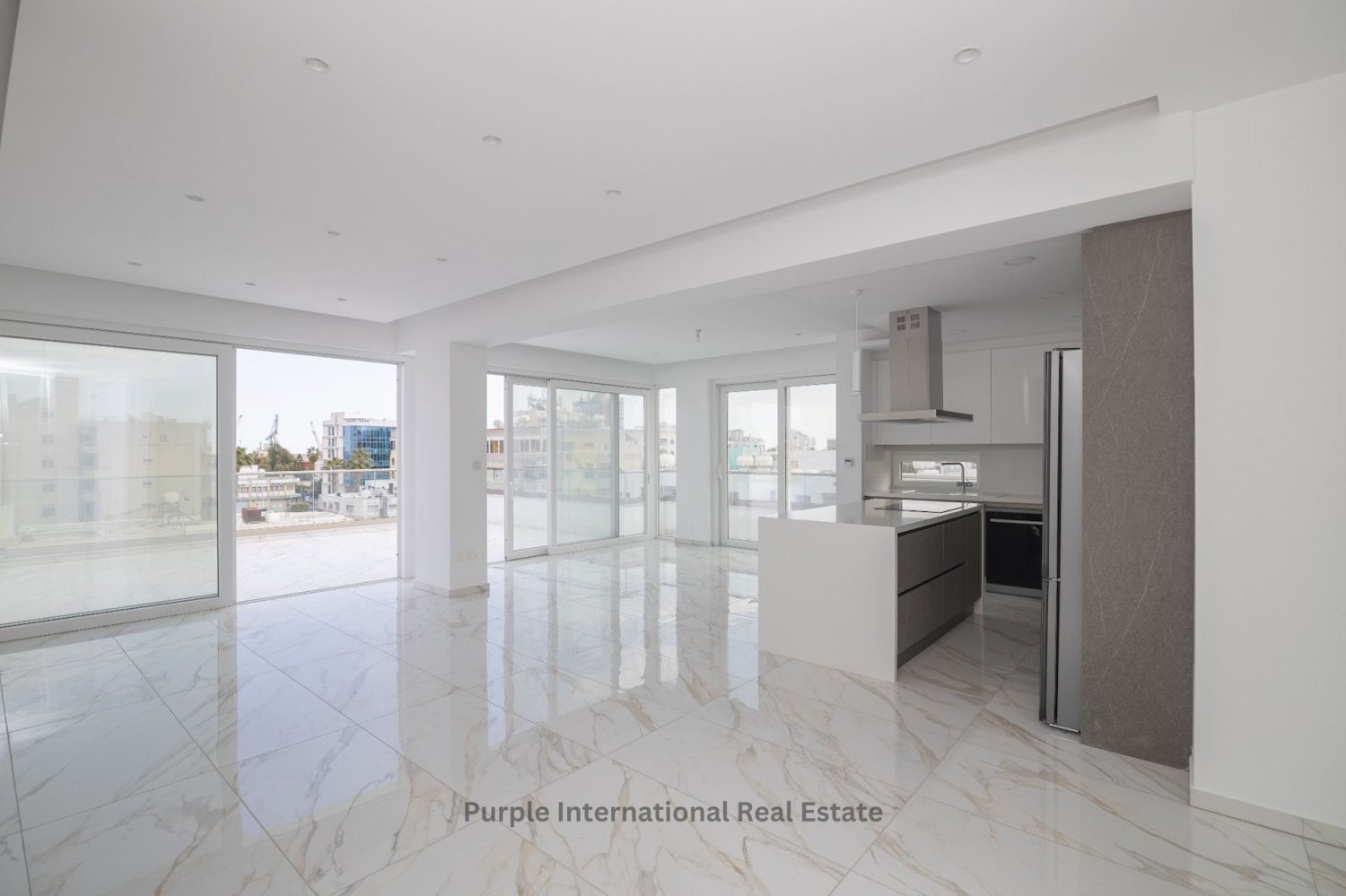 Apartamento T3 em Larnaca, Cyprus N.º 23417