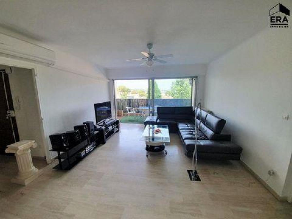4 bedrooms Condo in Martigues, France No. 14964