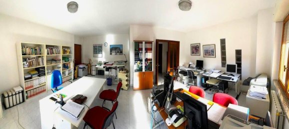 2 rooms Apartment in Nuoro, Italy No. 161476 4