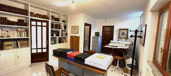 2 rooms Apartment in Nuoro, Italy No. 161476 7