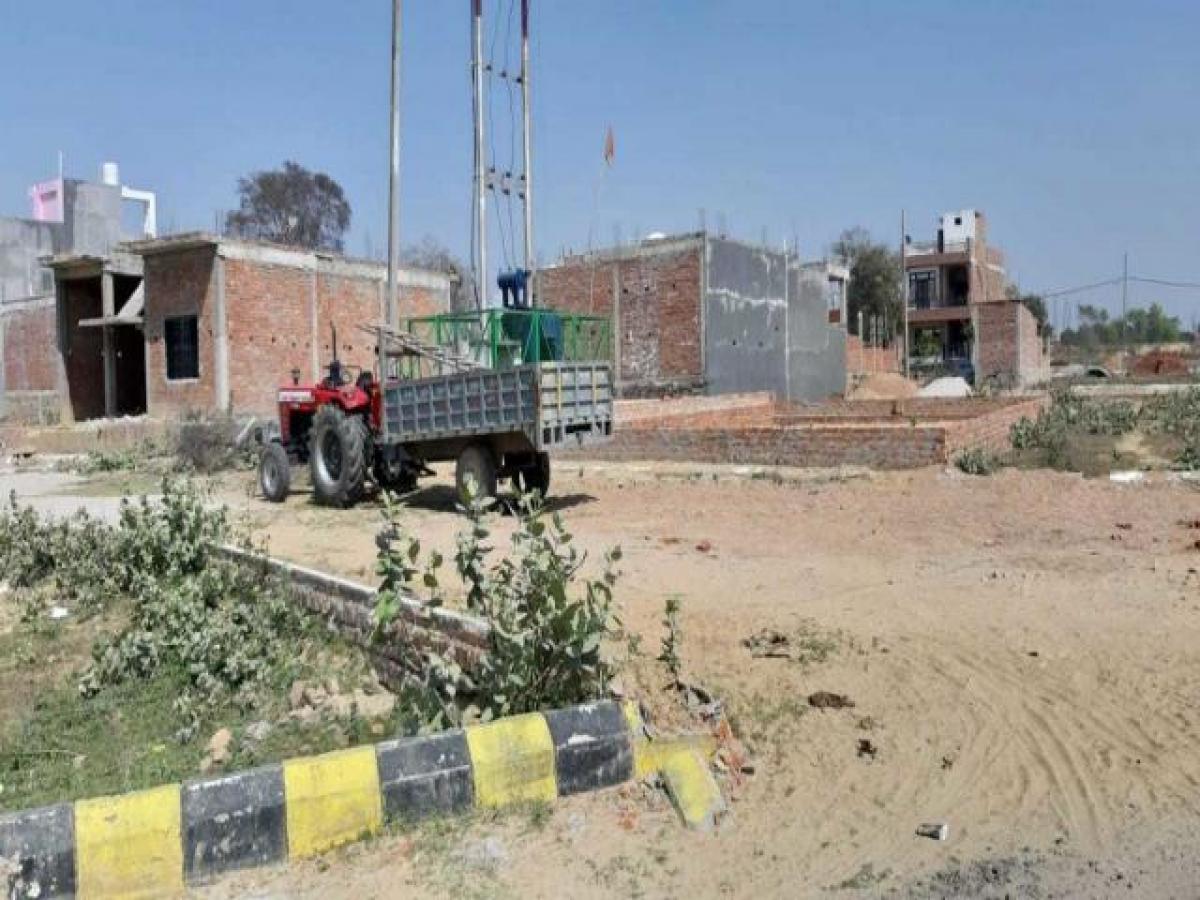  Land in Lucknow, India No. 29830