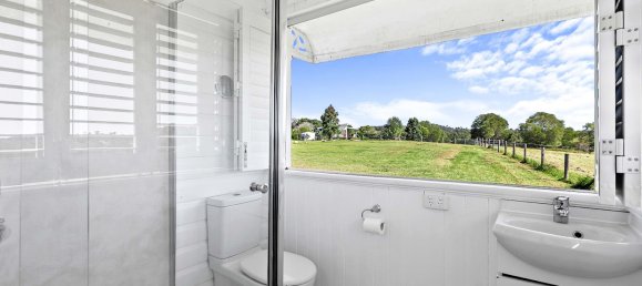 6 bedrooms House in Mungar, Australia No. 401 10