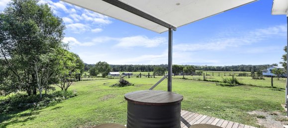 6 bedrooms House in Mungar, Australia No. 401 19