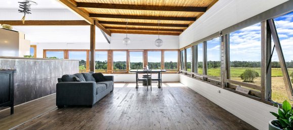 6 bedrooms House in Mungar, Australia No. 401 14