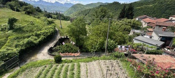 10 rooms House in Fivizzano, Italy No. 261557 12