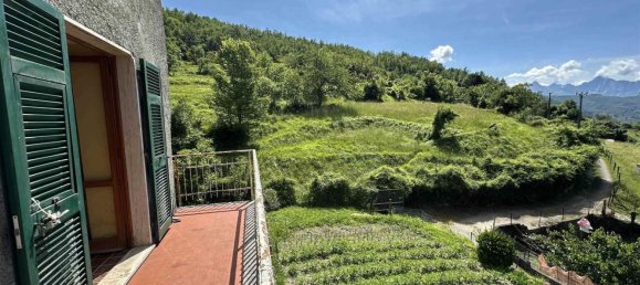 10 rooms House in Fivizzano, Italy No. 261557 13