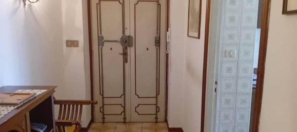 6 rooms Apartment in Grosseto, Italy No. 24259 18