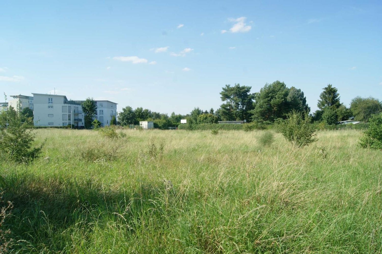 Terrain à Saalekreis, Germany No. 70541