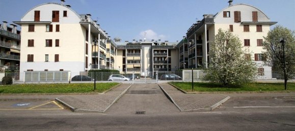 3 غرف نوم شقة في Limbiate, Italy رقم 378429 25