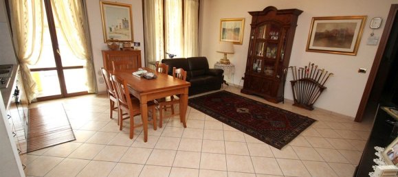 3 غرف نوم شقة في Limbiate, Italy رقم 378429 3