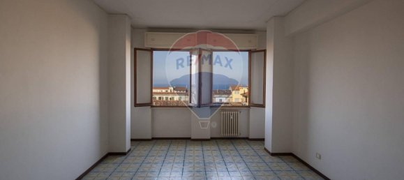 6غرفة شقة في Falconara Marittima, Italy رقم 3530 2