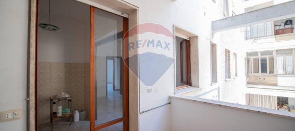 6غرفة شقة في Falconara Marittima, Italy رقم 3530 13