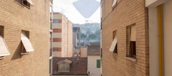 6غرفة شقة في Falconara Marittima, Italy رقم 3530 14