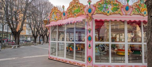 6غرفة شقة في Falconara Marittima, Italy رقم 3530 68