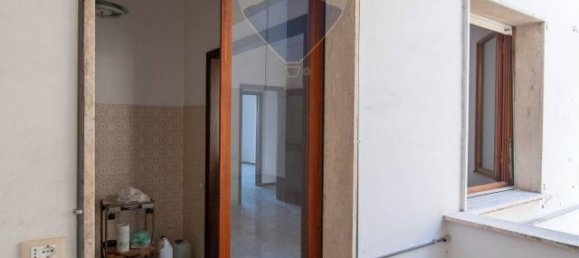 6غرفة شقة في Falconara Marittima, Italy رقم 3530 39