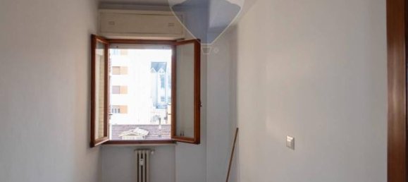 6غرفة شقة في Falconara Marittima, Italy رقم 3530 21