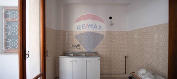 6غرفة شقة في Falconara Marittima, Italy رقم 3530 12