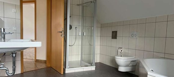 3-salle Appartement à Weilheim-Schongau, Germany No. 276081 8