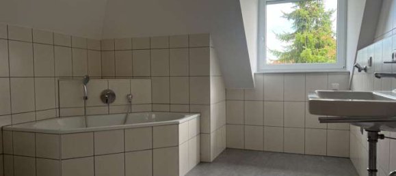 3-salle Appartement à Weilheim-Schongau, Germany No. 276081 9